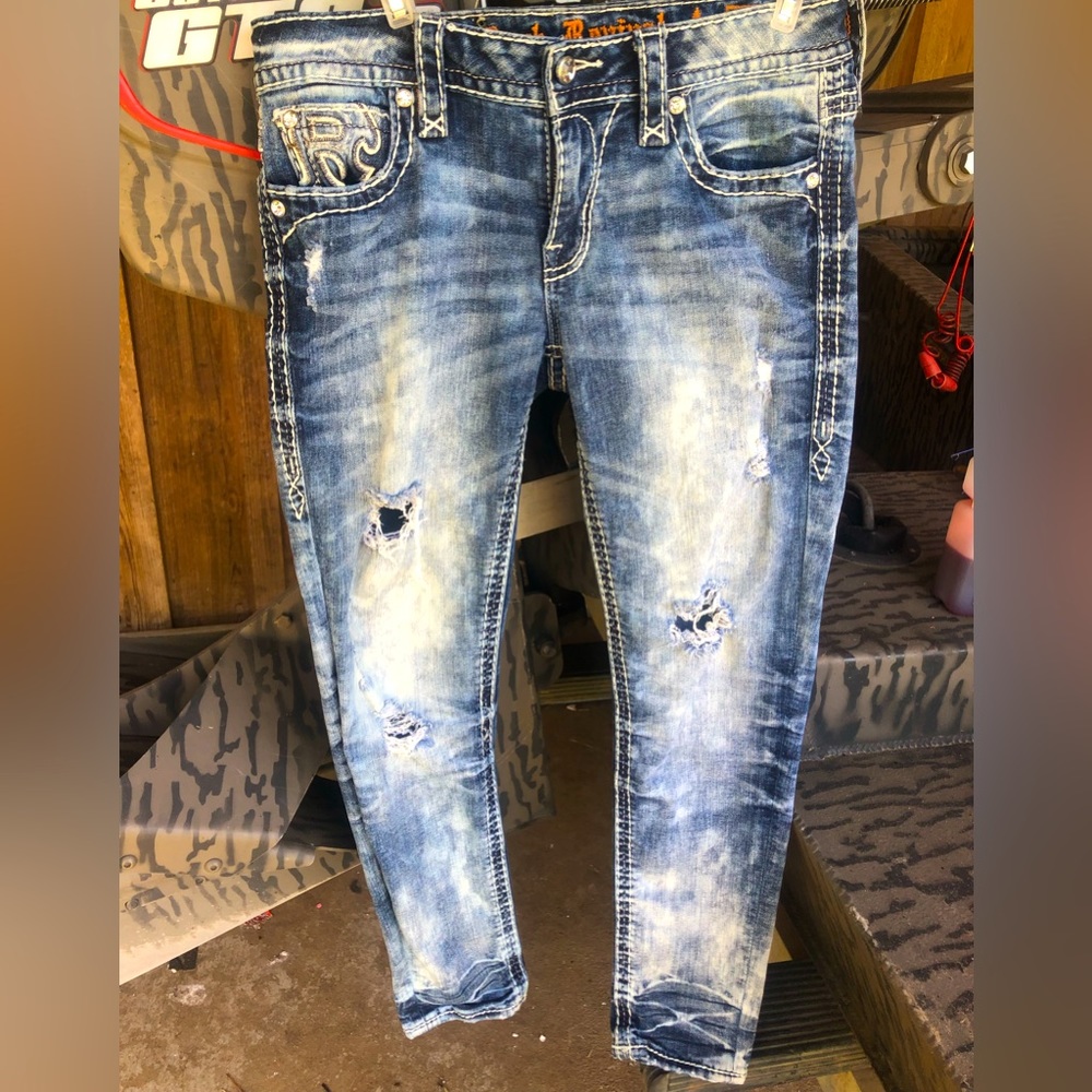 ROCK REVIVAL acid wash cropped skinnies